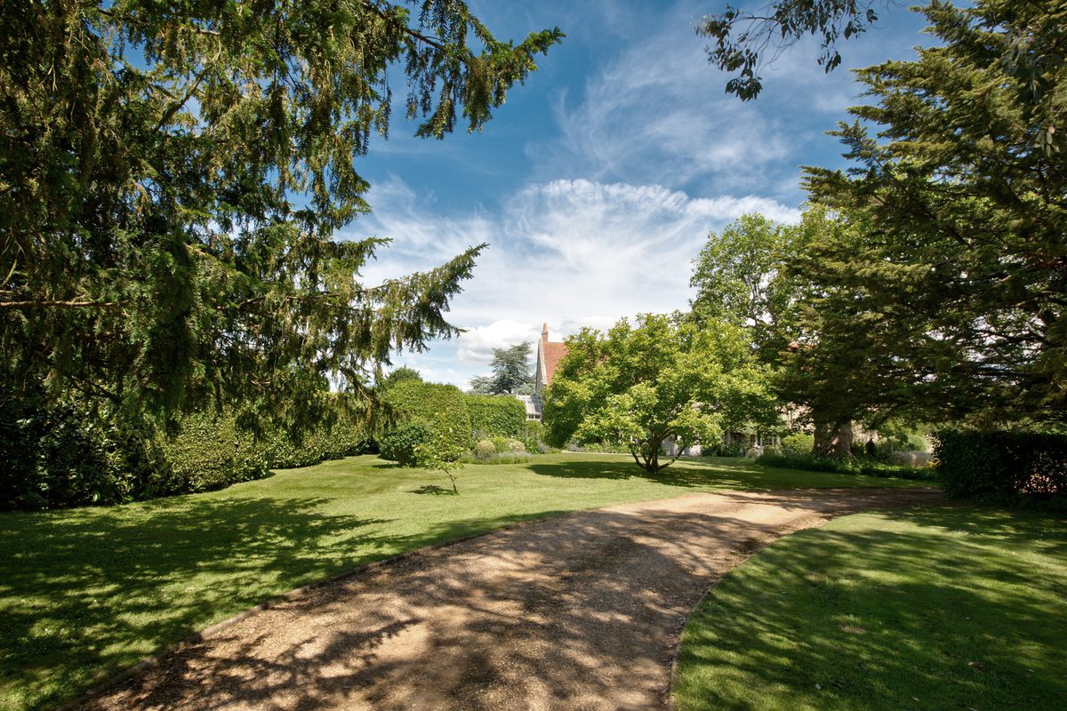 Driveway entrance to The Manor House Isle of Wight